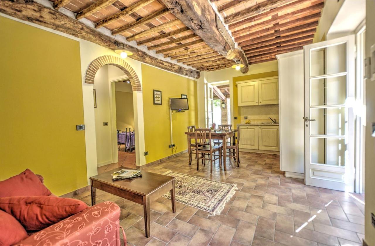 Lucca Cycling Holidays Il Tiglio מראה חיצוני תמונה
